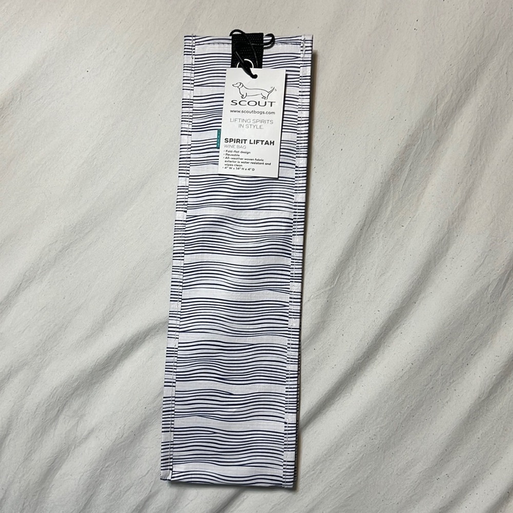 NWT Scout ‘Call Me Wavy’ Wine Bag